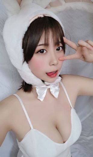 美女的逼逼视频_1080P在线播放观看